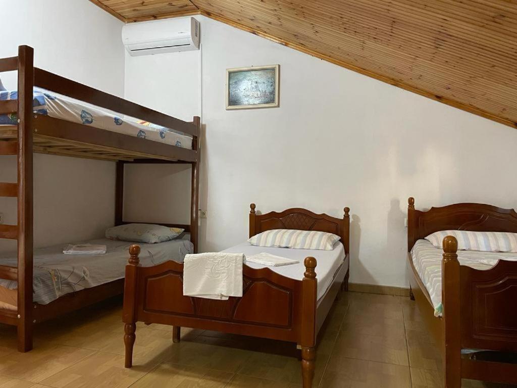 Happy Corner Guest House Шкодер Екстер'єр фото