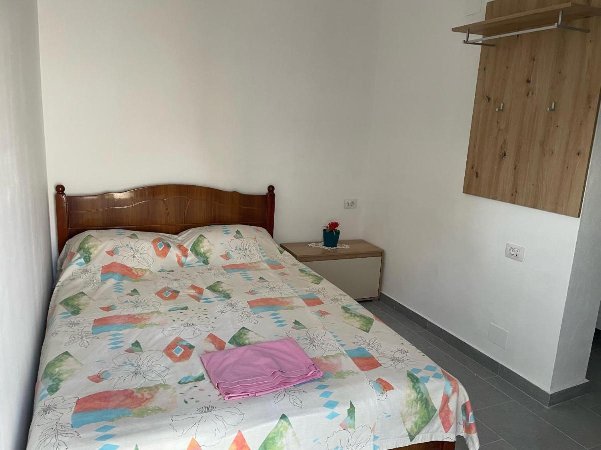 Happy Corner Guest House Шкодер Екстер'єр фото