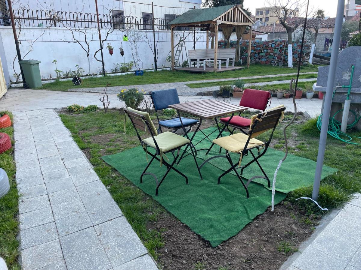 Happy Corner Guest House Шкодер Екстер'єр фото