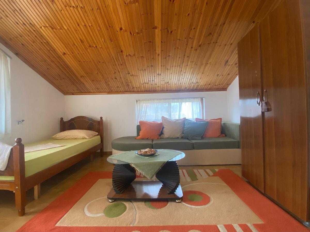 Happy Corner Guest House Шкодер Екстер'єр фото