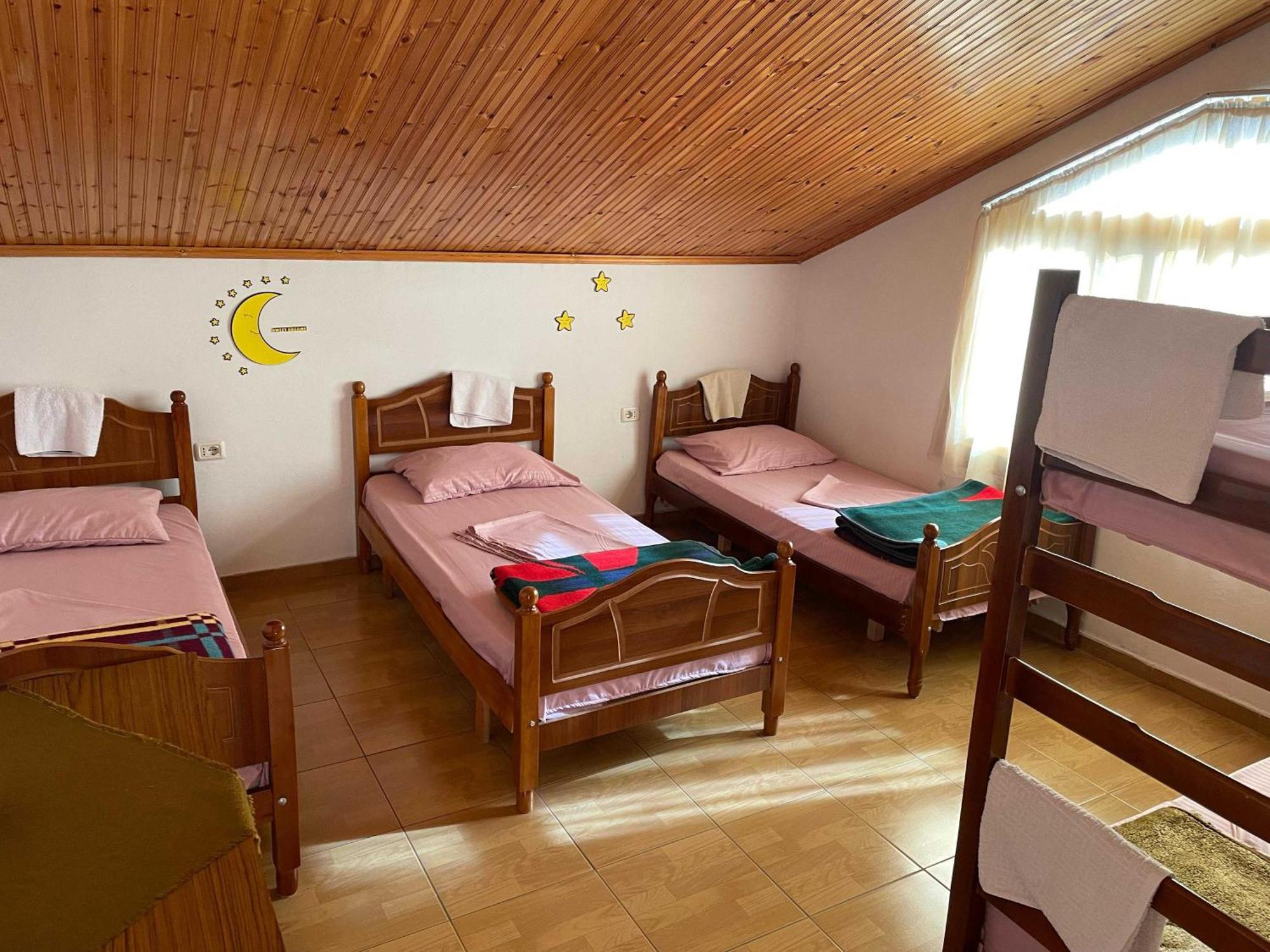 Happy Corner Guest House Шкодер Екстер'єр фото