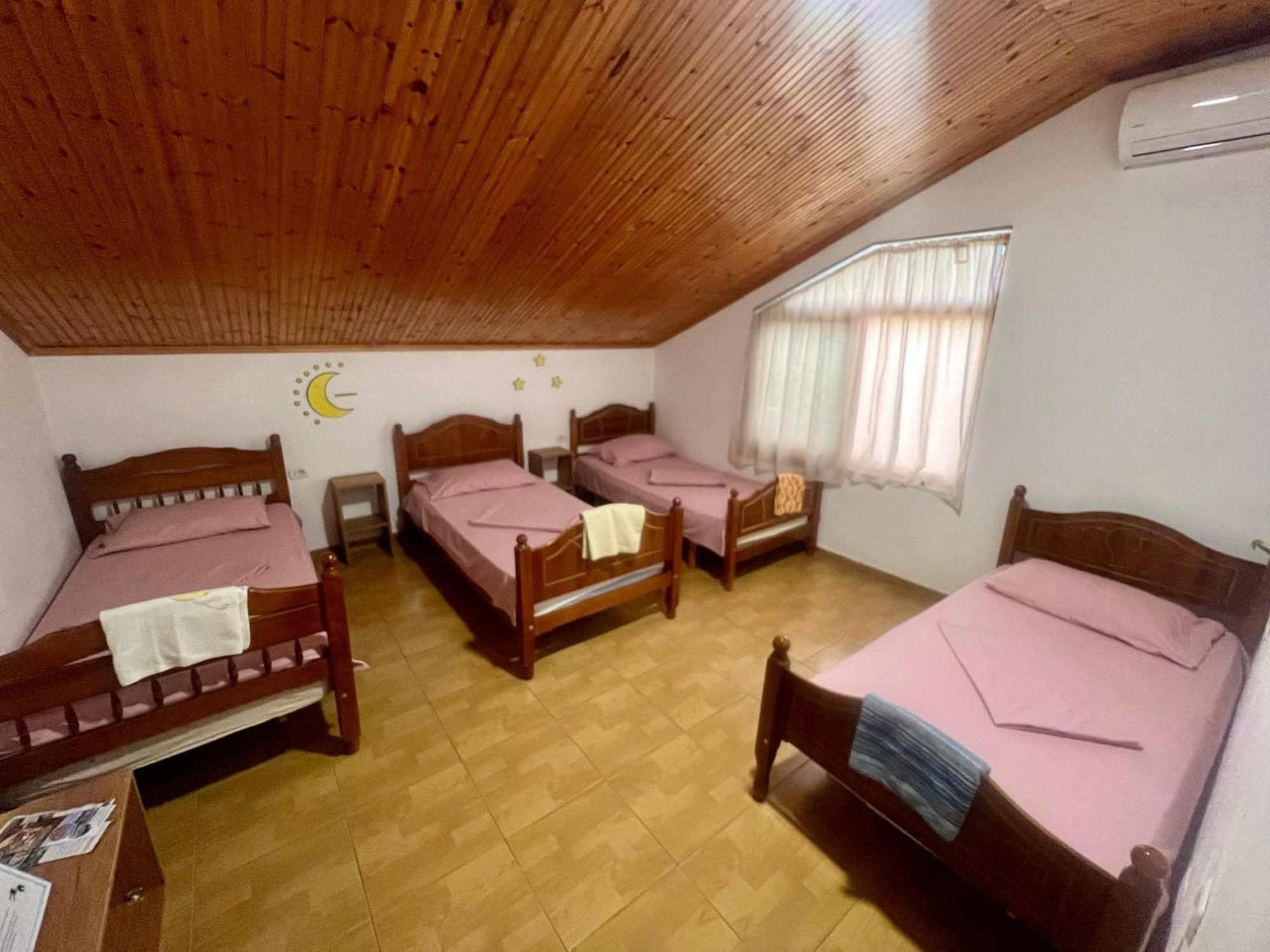 Happy Corner Guest House Шкодер Екстер'єр фото