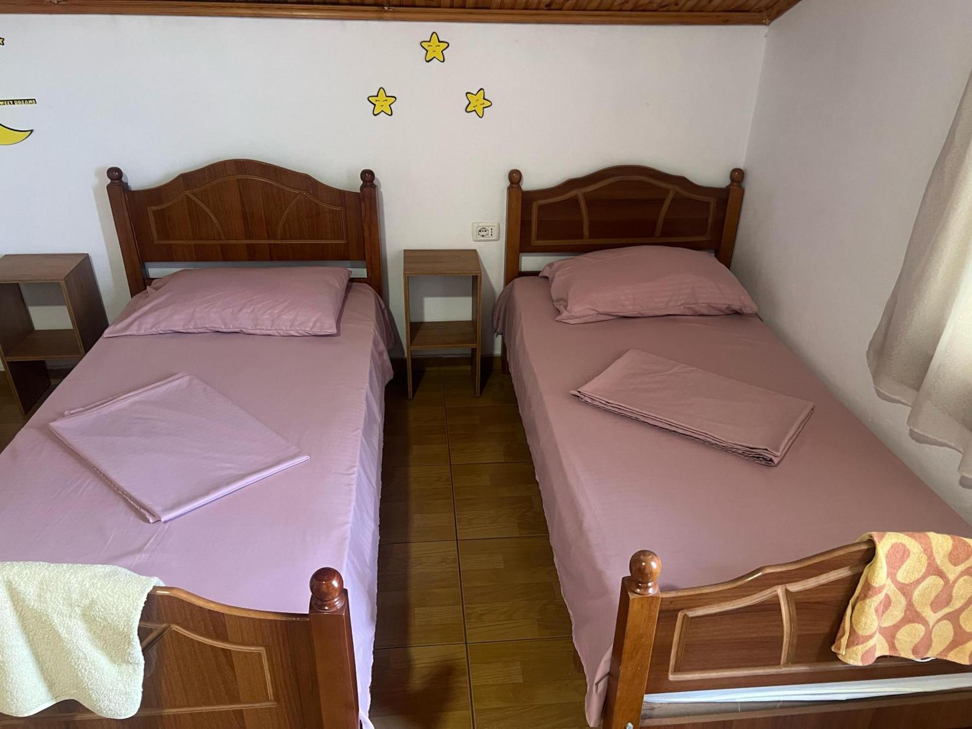 Happy Corner Guest House Шкодер Екстер'єр фото