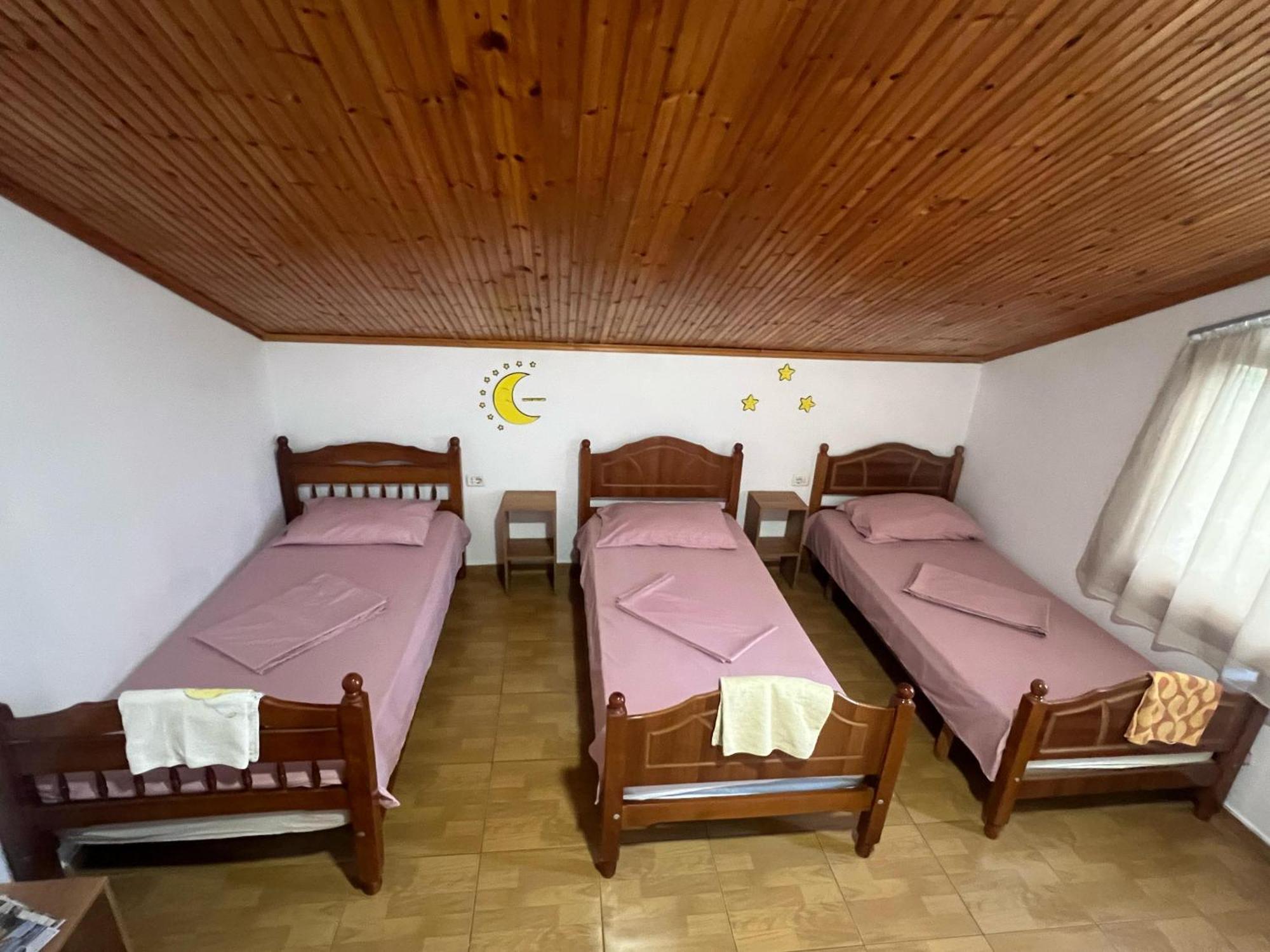 Happy Corner Guest House Шкодер Екстер'єр фото