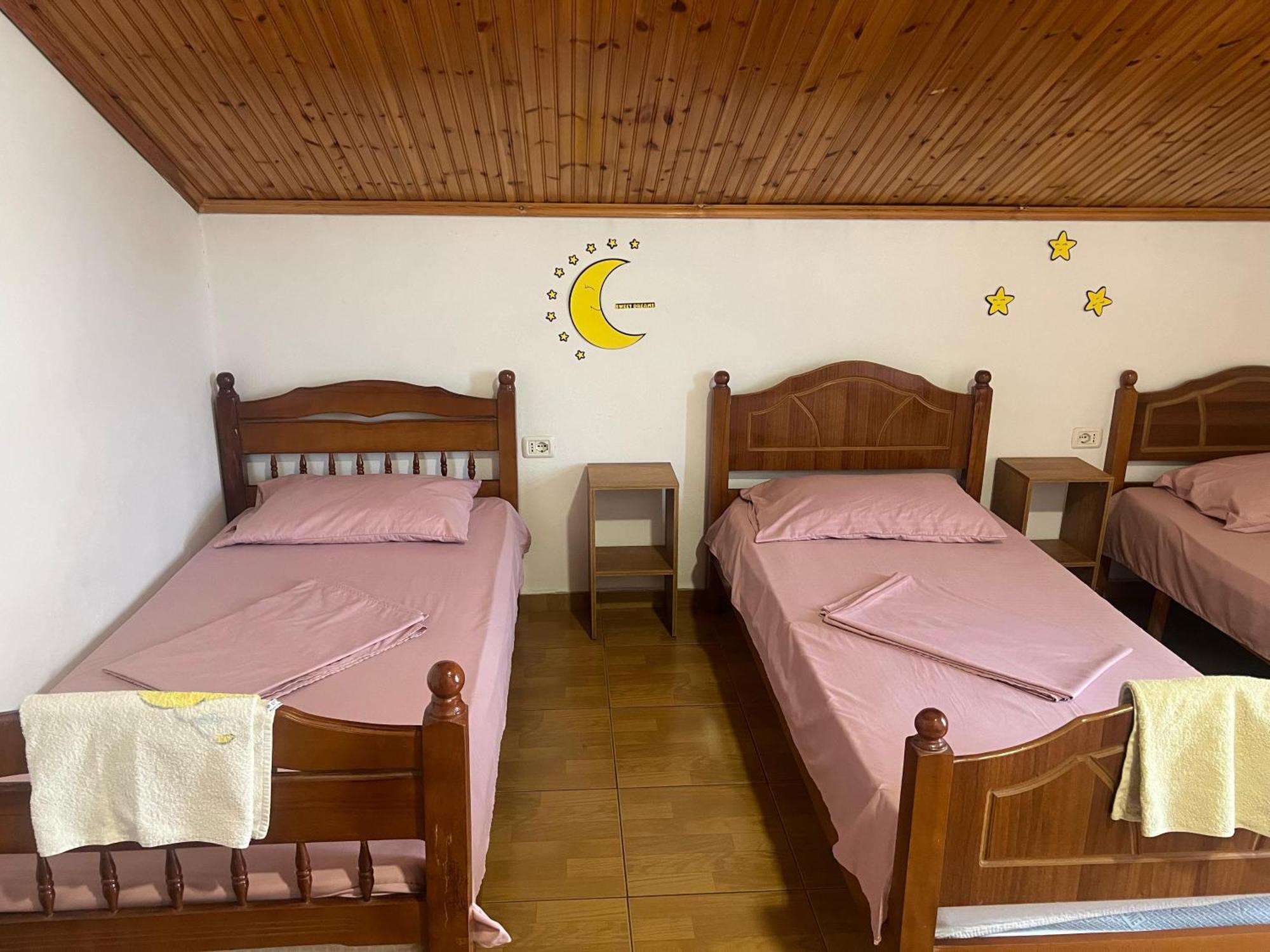 Happy Corner Guest House Шкодер Екстер'єр фото
