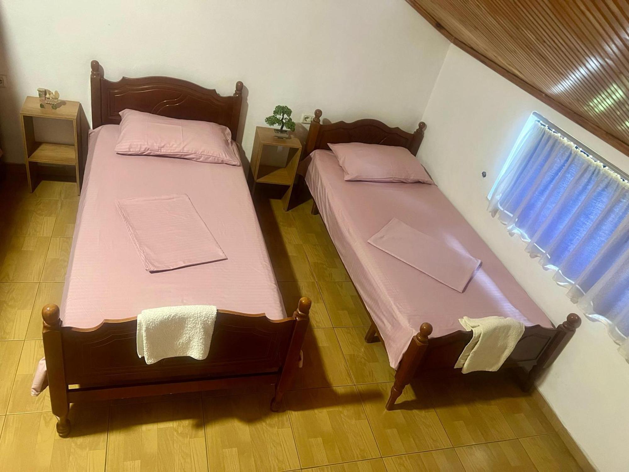 Happy Corner Guest House Шкодер Екстер'єр фото